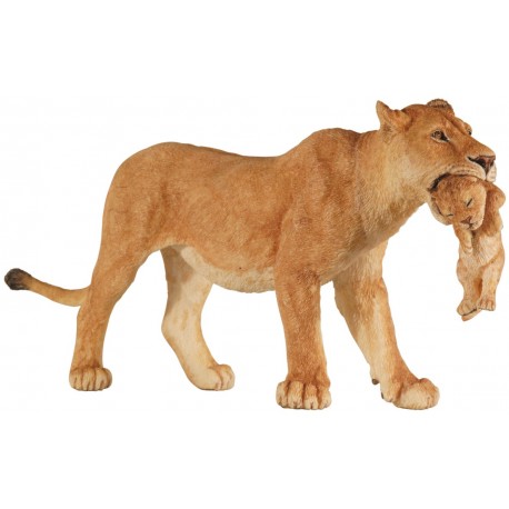 Leona con cachorro - Papo